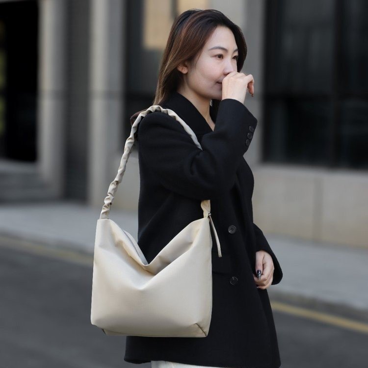 Nylon Handbag Crossbody Shoulder Bag with Zipper and Stitching - Image 4