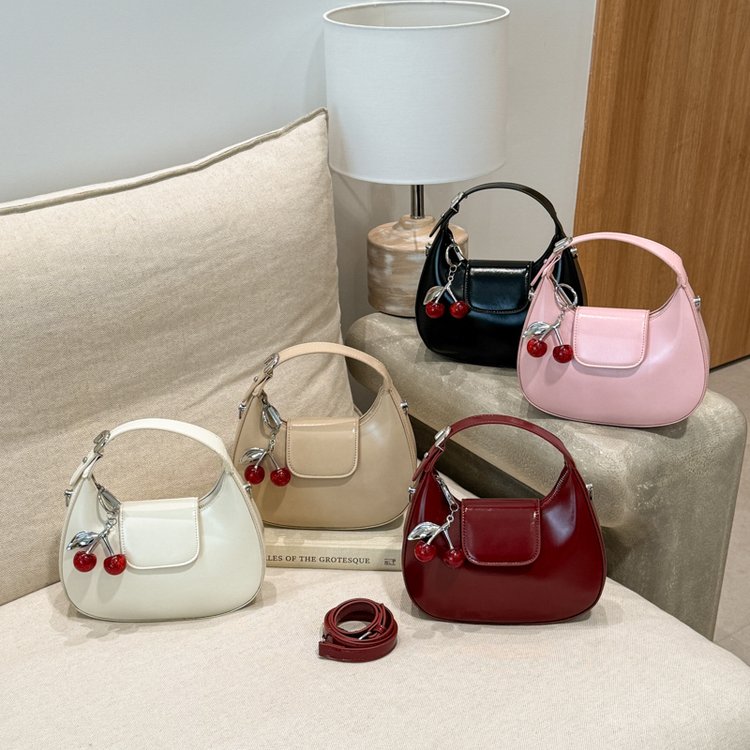 Women's Semi-Circle Bag with Zipper Closure Casual Minimalist Style Summer 2026 - Image 4