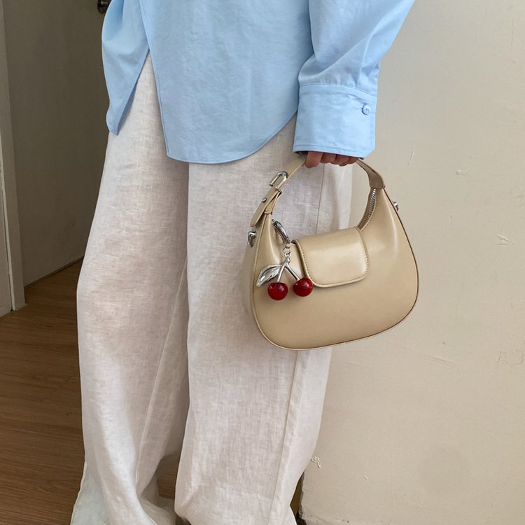 Women's Semi-Circle Bag with Zipper Closure Casual Minimalist Style Summer 2026 - Image 3