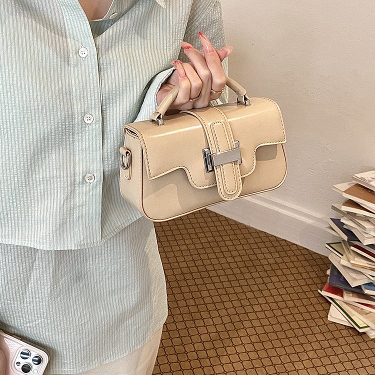 Women's Square Bag with Zipper Casual Minimalist Style Summer 2026 - Image 2